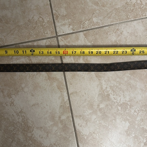 Louis Vuitton Women’s Leather Belt | Monogram Initials - Picture 11 of 15